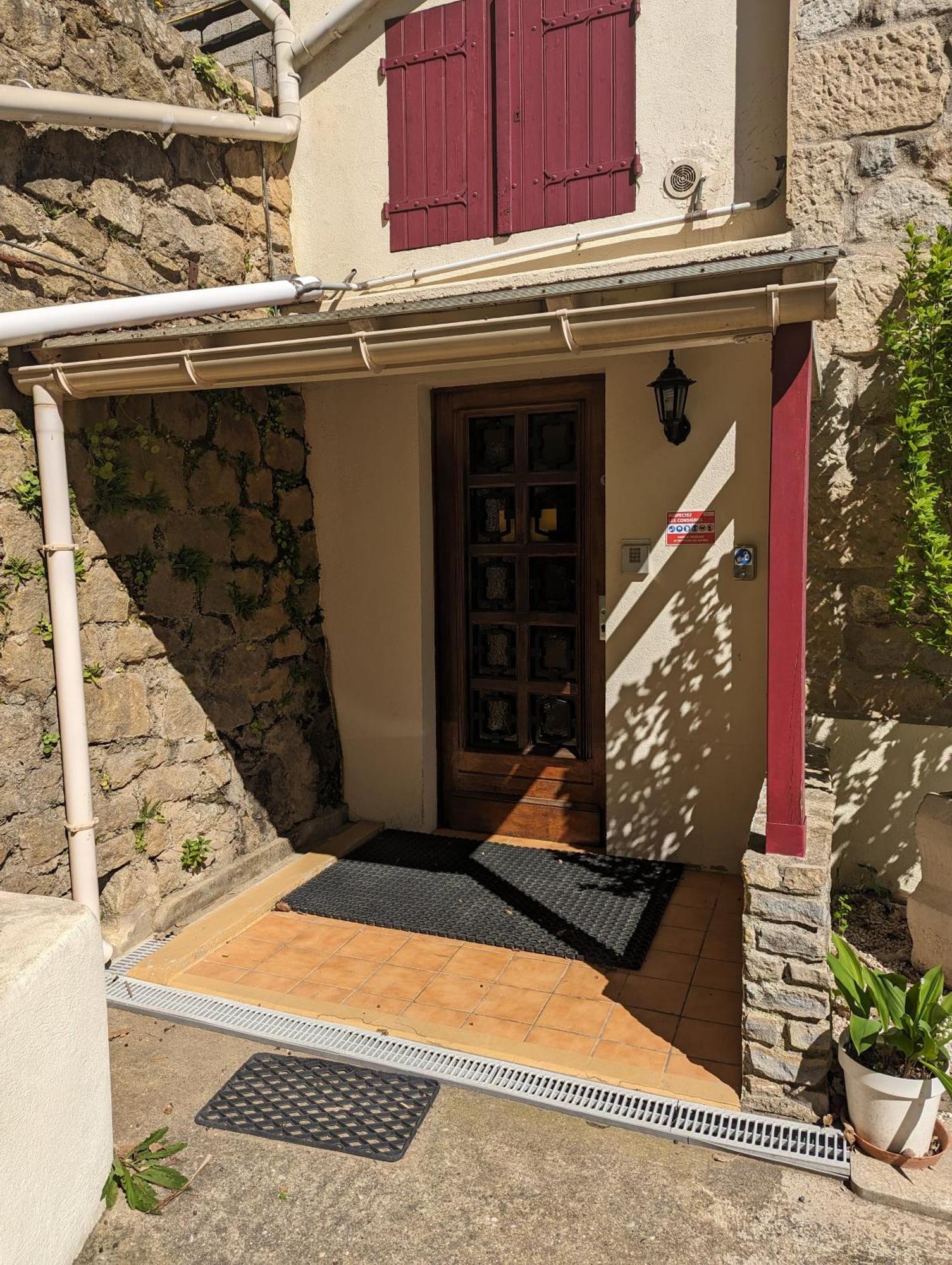 Auberge Des Pins 欧布纳 外观 照片