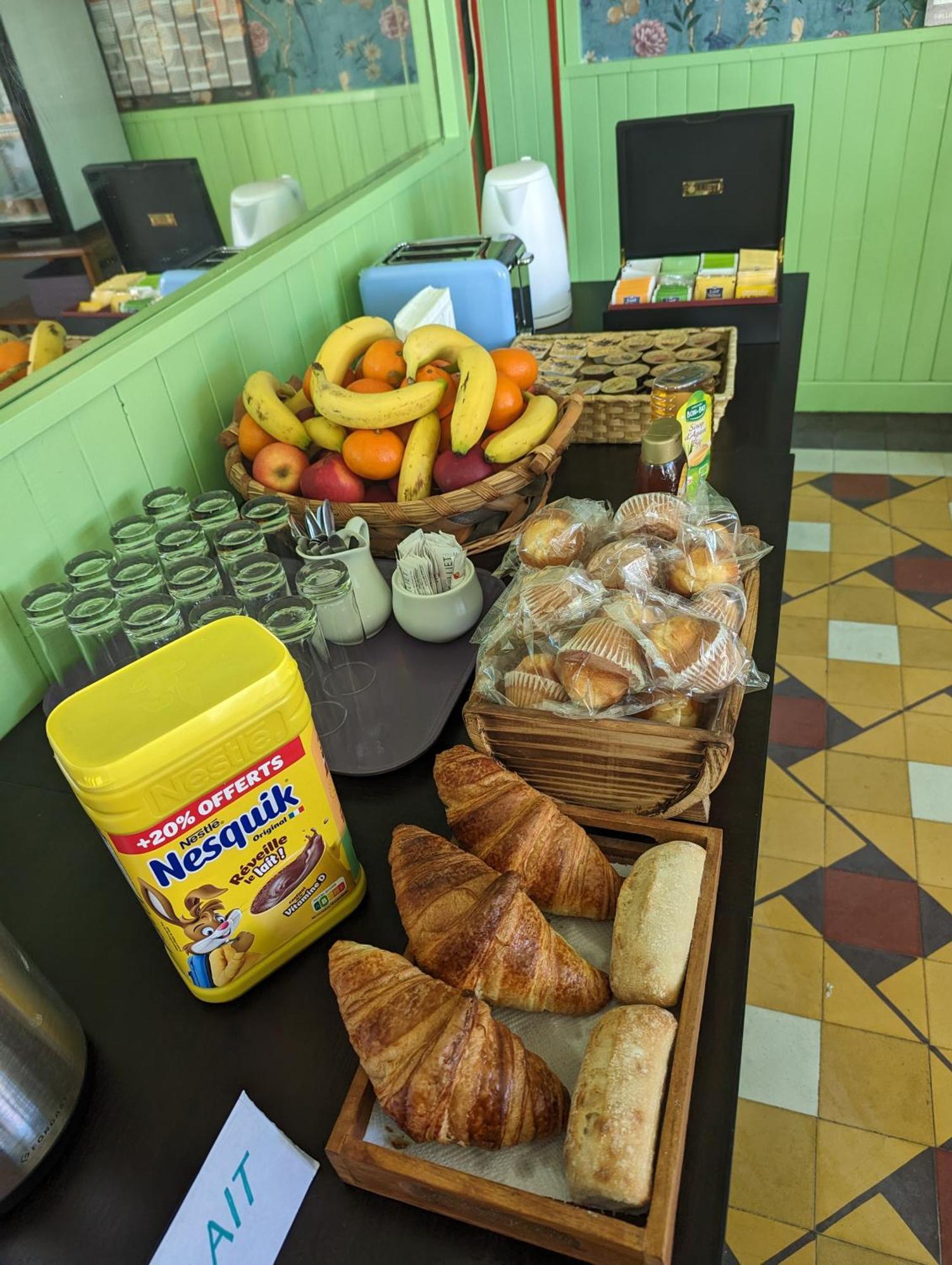 Auberge Des Pins 欧布纳 外观 照片