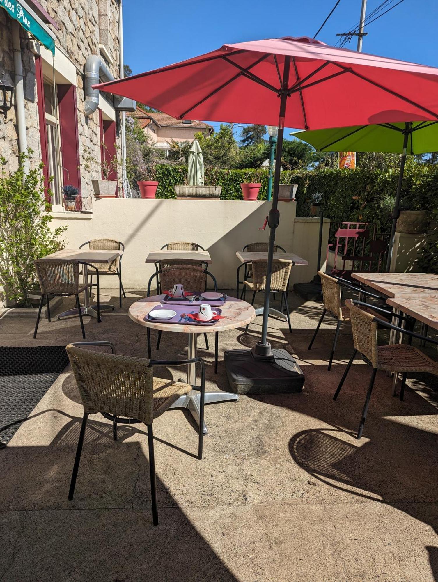 Auberge Des Pins 欧布纳 外观 照片