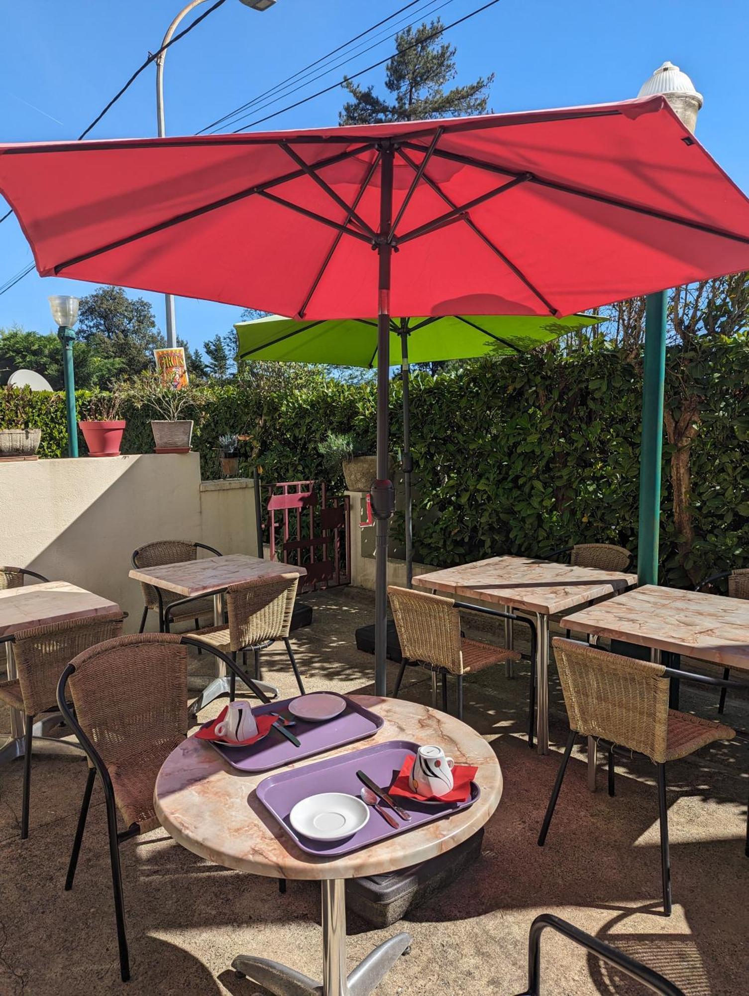 Auberge Des Pins 欧布纳 外观 照片